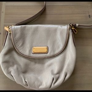 Marc Jacobs grey cross-body purse